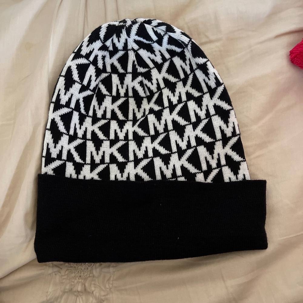 michael kors hat